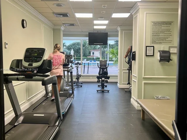 3180 S Ocean Dr # 720, Hallandale Beach FL 33009