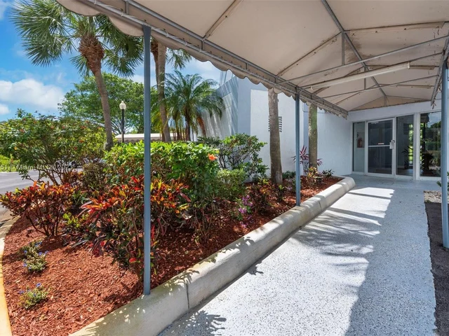 198 NW 67th St # 507, Boca Raton FL 33487