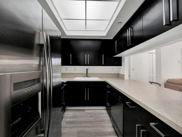 9725 NW 52nd St # 205, Doral FL 33178