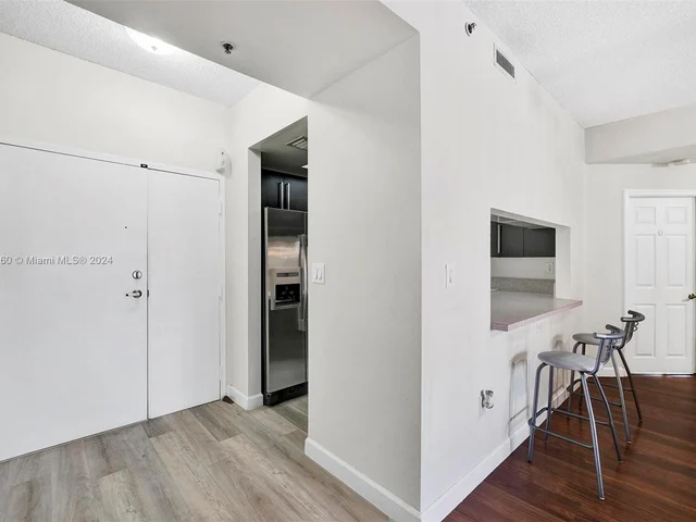 9725 NW 52nd St # 205, Doral FL 33178