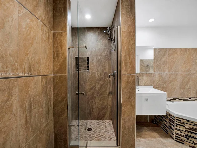 9725 NW 52nd St # 205, Doral FL 33178