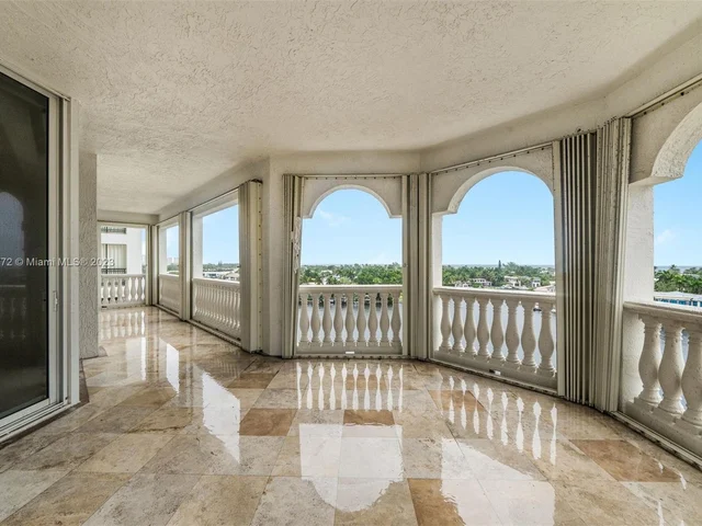 20165 NE 39th Pl # 704, Aventura FL 33180