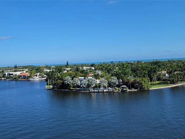 20165 NE 39th Pl # 704, Aventura FL 33180