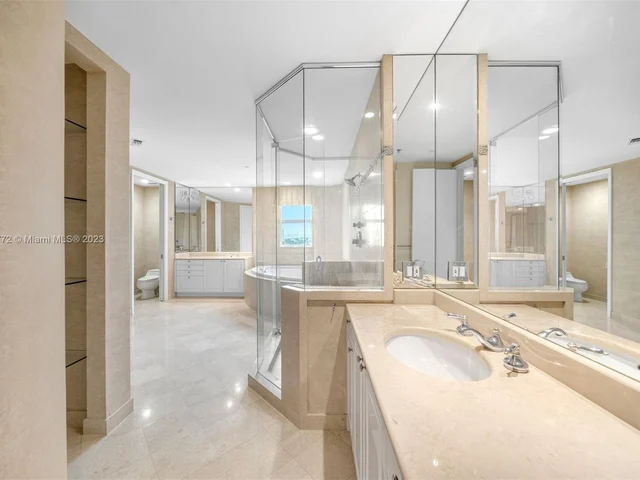 20165 NE 39th Pl # 704, Aventura FL 33180