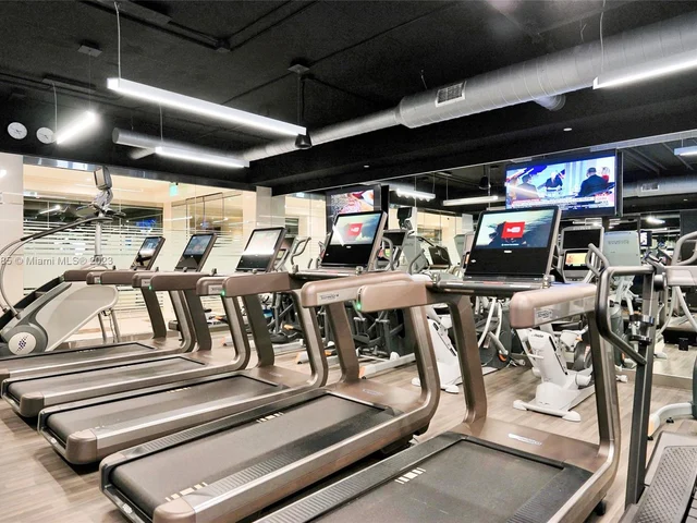 20165 NE 39th Pl # 202, Aventura FL 33180