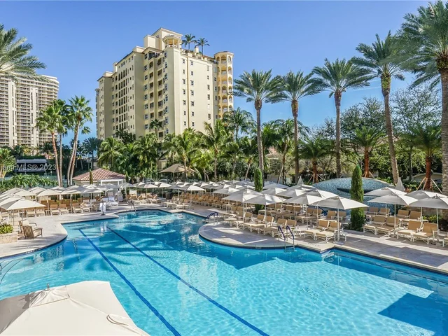 20165 NE 39th Pl # 202, Aventura FL 33180