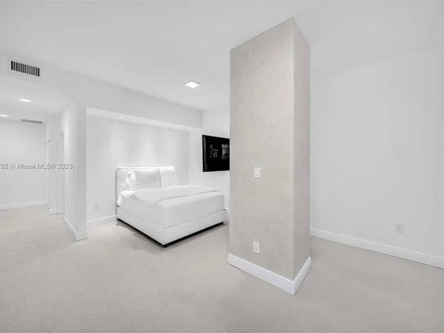 20165 NE 39th Pl # 202, Aventura FL 33180