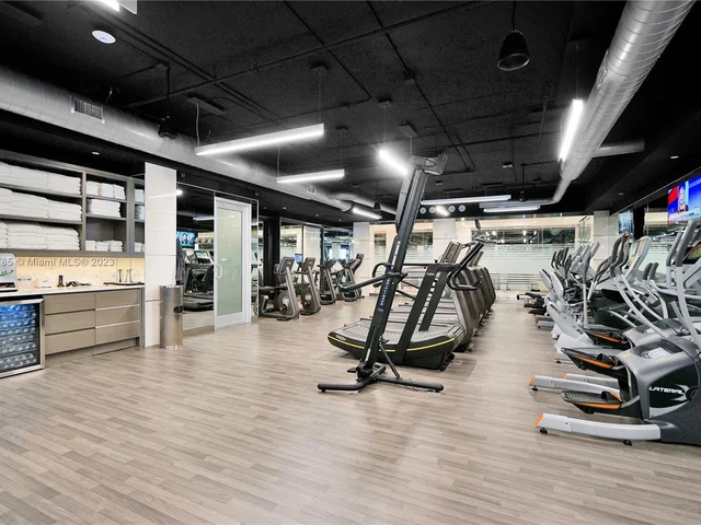 20165 NE 39th Pl # 202, Aventura FL 33180