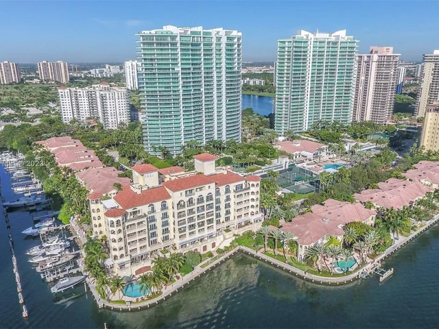 20165 NE 39th Pl # 202, Aventura FL 33180