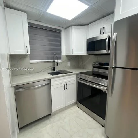 2924 Day Ave # N100, Miami FL 33133