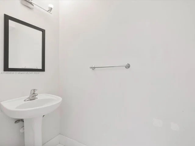 767 NW 42nd Ave, Plantation FL 33317