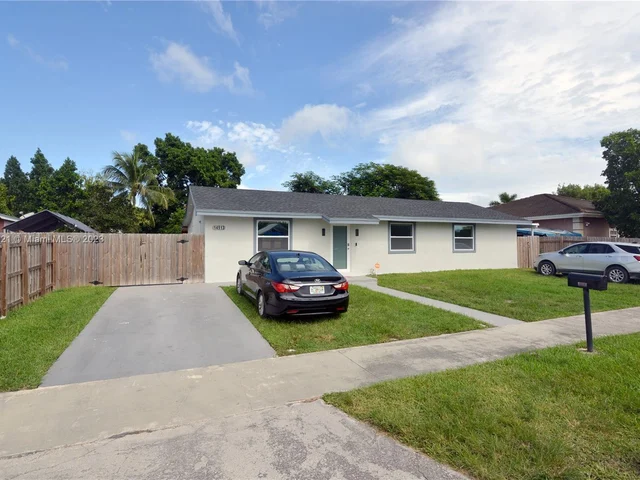 14913 SW 302nd Ter, Homestead FL 33033