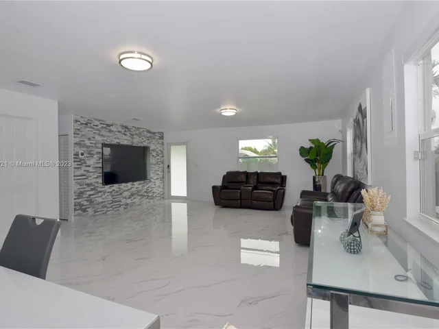 14913 SW 302nd Ter, Homestead FL 33033