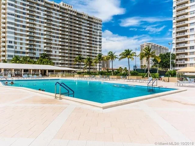 1980 S Ocean Dr # 8D, Hallandale Beach FL 33009