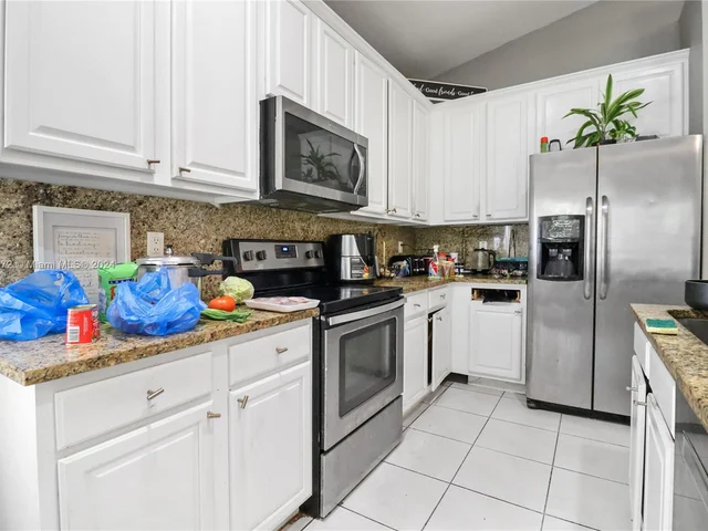 8525 Pine Cay, West Palm Beach FL 33411