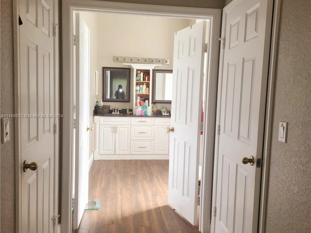 8525 Pine Cay, West Palm Beach FL 33411