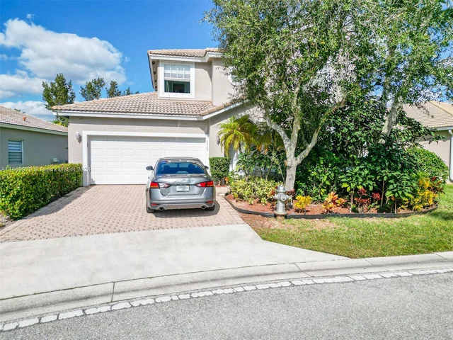 8525 Pine Cay, West Palm Beach FL 33411
