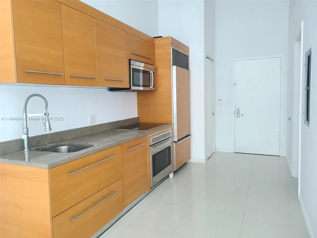 495 BRICKELL # 2206, Miami FL 33131