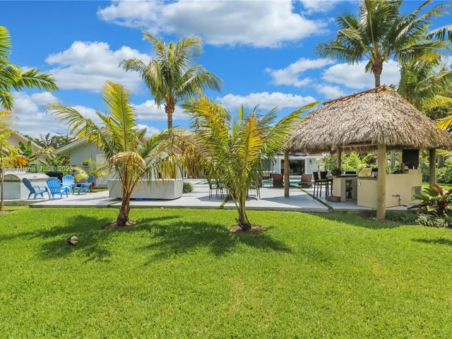 11005 SW 95th St, Miami FL 33176