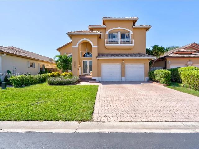 2962 NW 98th Pl, Doral FL 33172