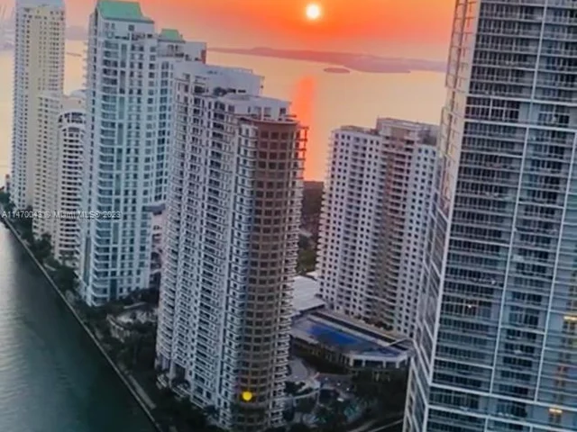 200 Biscayne Boulevard Way # 4702, Miami FL 33131