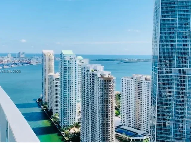 200 Biscayne Boulevard Way # 4702, Miami FL 33131