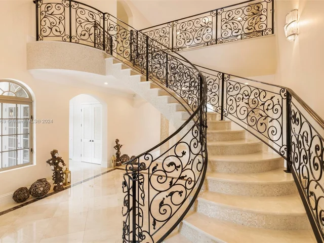 8860 SW 112th St, Miami FL 33176