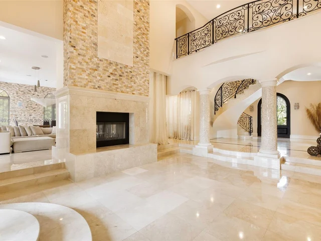 8860 SW 112th St, Miami FL 33176