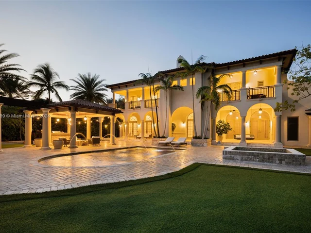 8860 SW 112th St, Miami FL 33176