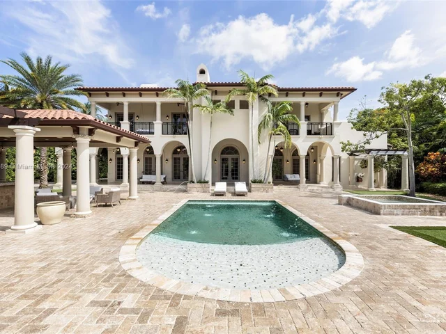 8860 SW 112th St, Miami FL 33176