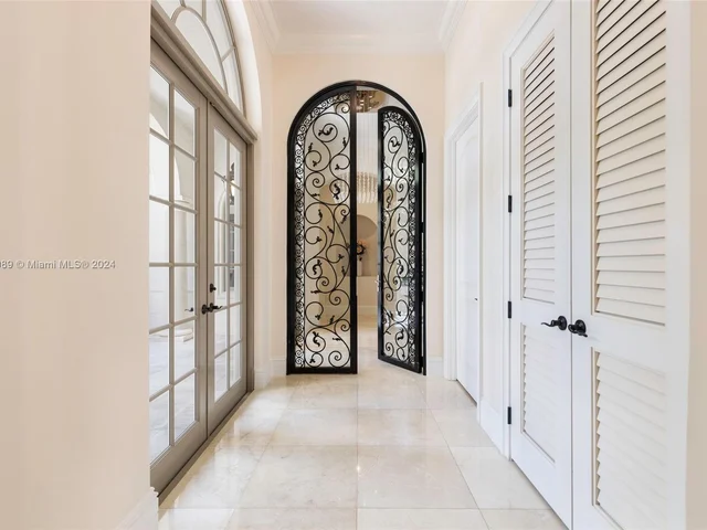 8860 SW 112th St, Miami FL 33176