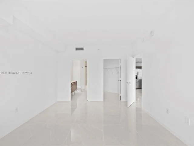 1900 N Bayshore Dr # 1918, Miami FL 33132