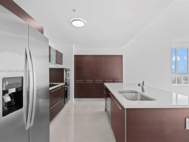 1900 N Bayshore Dr # 1918, Miami FL 33132