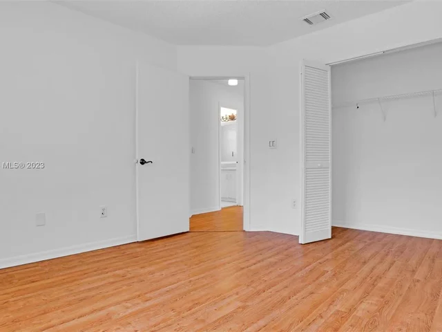 261 SW 192nd Ter, Pembroke Pines FL 33029