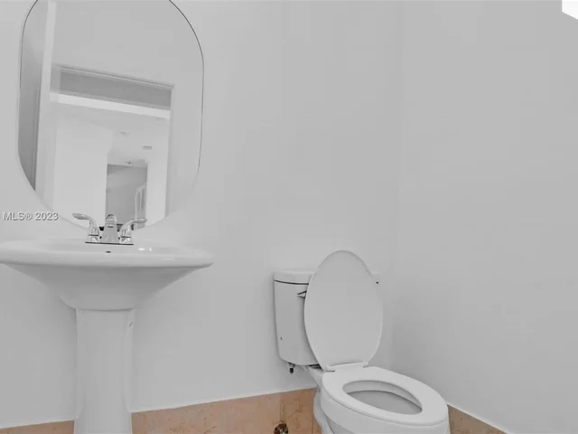 261 SW 192nd Ter, Pembroke Pines FL 33029