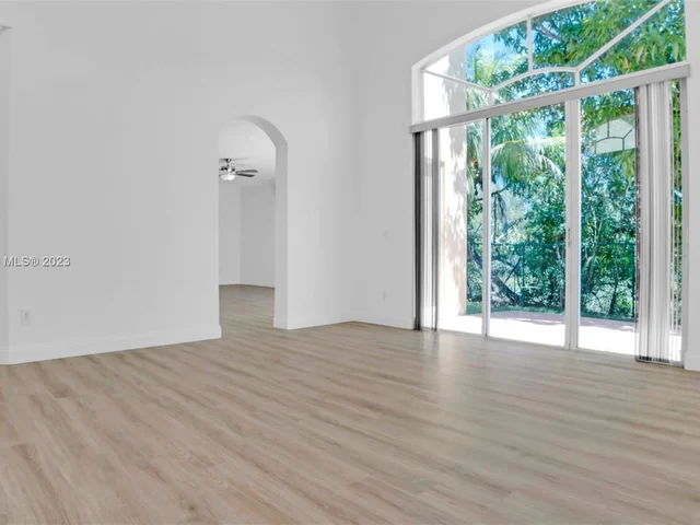 261 SW 192nd Ter, Pembroke Pines FL 33029