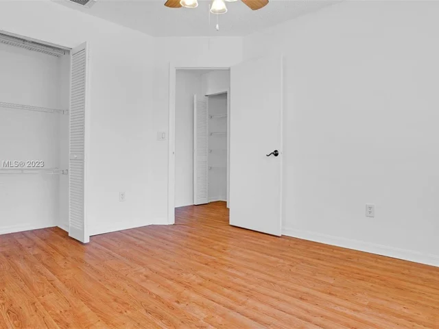 261 SW 192nd Ter, Pembroke Pines FL 33029