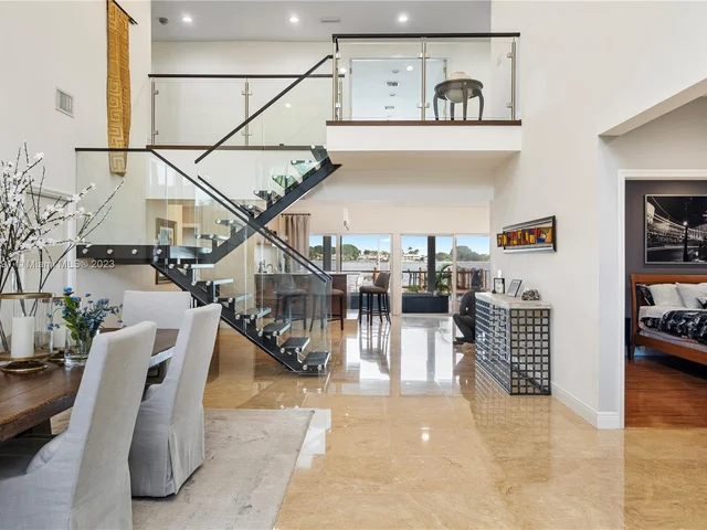 1801 Cleveland Rd, Miami Beach FL 33141