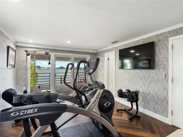 1801 Cleveland Rd, Miami Beach FL 33141