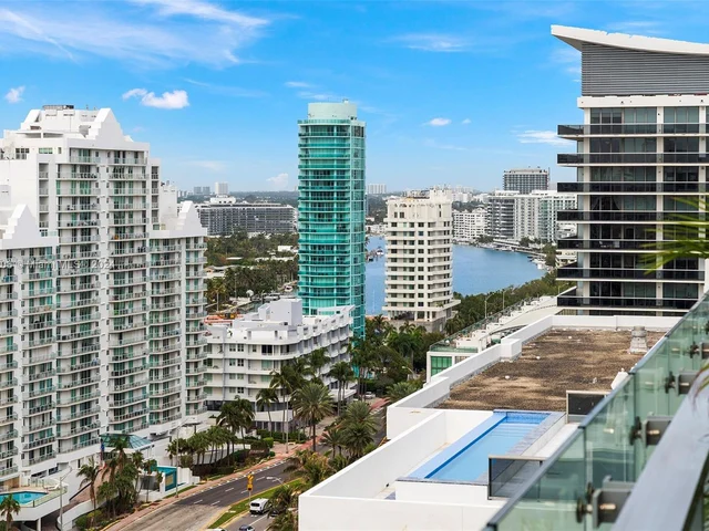 5775 Collins Ave # 1705, Miami Beach FL 33140