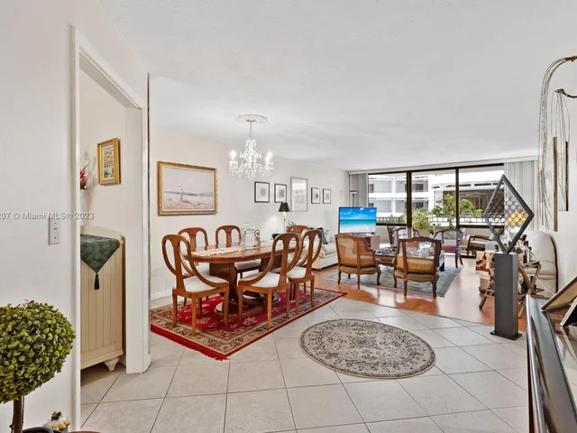 13953 Kendale Lakes Cir # 507B, Miami FL 33183