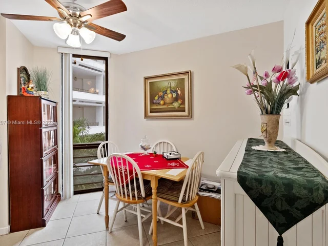 13953 Kendale Lakes Cir # 507B, Miami FL 33183