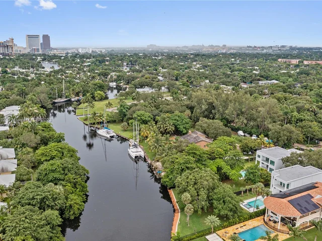 1401 SW 5th Ct, Fort Lauderdale FL 33312