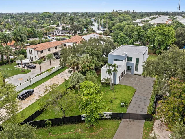 1401 SW 5th Ct, Fort Lauderdale FL 33312