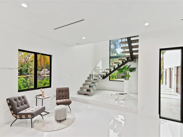 1401 SW 5th Ct, Fort Lauderdale FL 33312