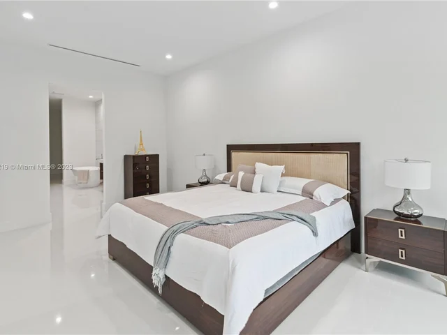 1401 SW 5th Ct, Fort Lauderdale FL 33312