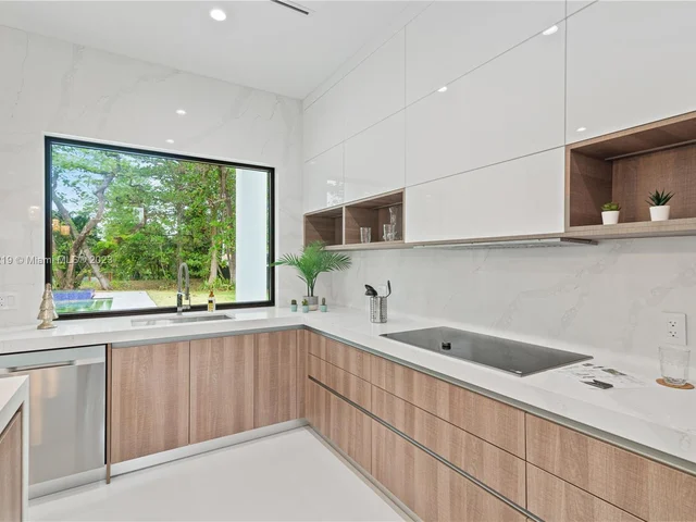 1401 SW 5th Ct, Fort Lauderdale FL 33312