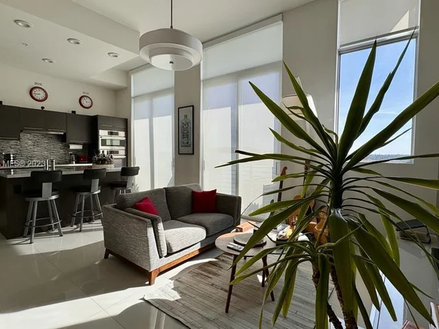 7875 NW 107th Ave # 812, Doral FL 33178