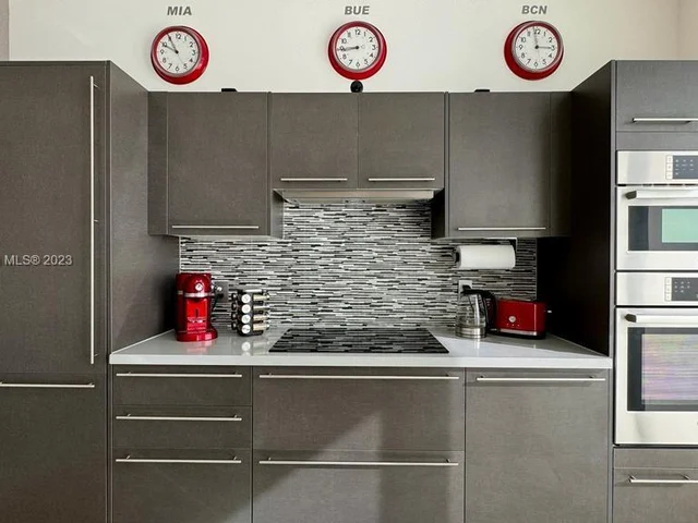 7875 NW 107th Ave # 812, Doral FL 33178