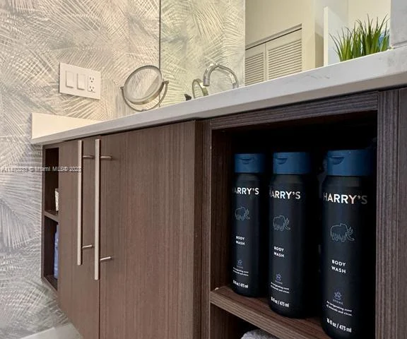 7875 NW 107th Ave # 812, Doral FL 33178